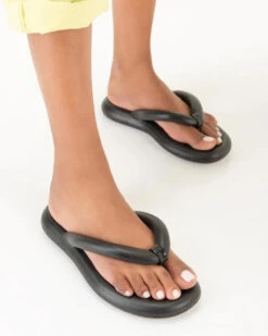 Melissa Free Flip Flop -Hot Sale Shoe Store download 15 13317b68 8a4b 4e83 8f9c e9e000aa4287