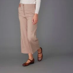 Dansko Fawna Chestnut Burnished Calf -Hot Sale Shoe Store f23 fayette fawna chestnut lifestyle 2400x2400 1